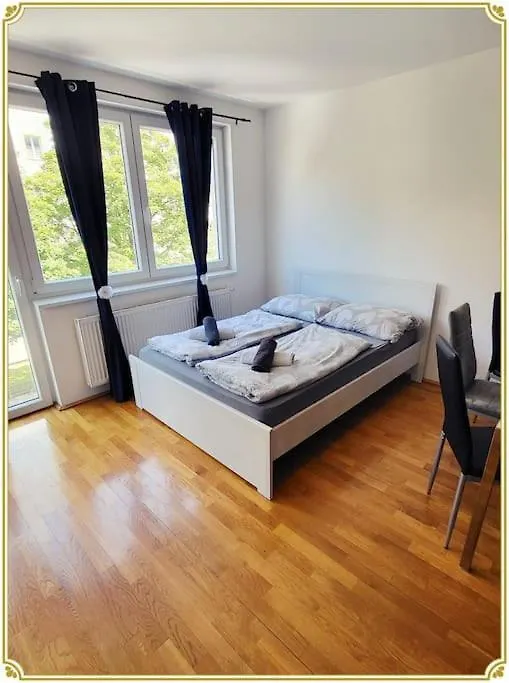 Sunshine Vienna Apartment