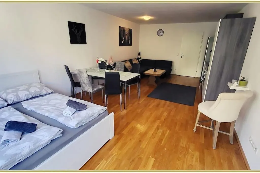 Sunshine Vienna Apartment Austria
