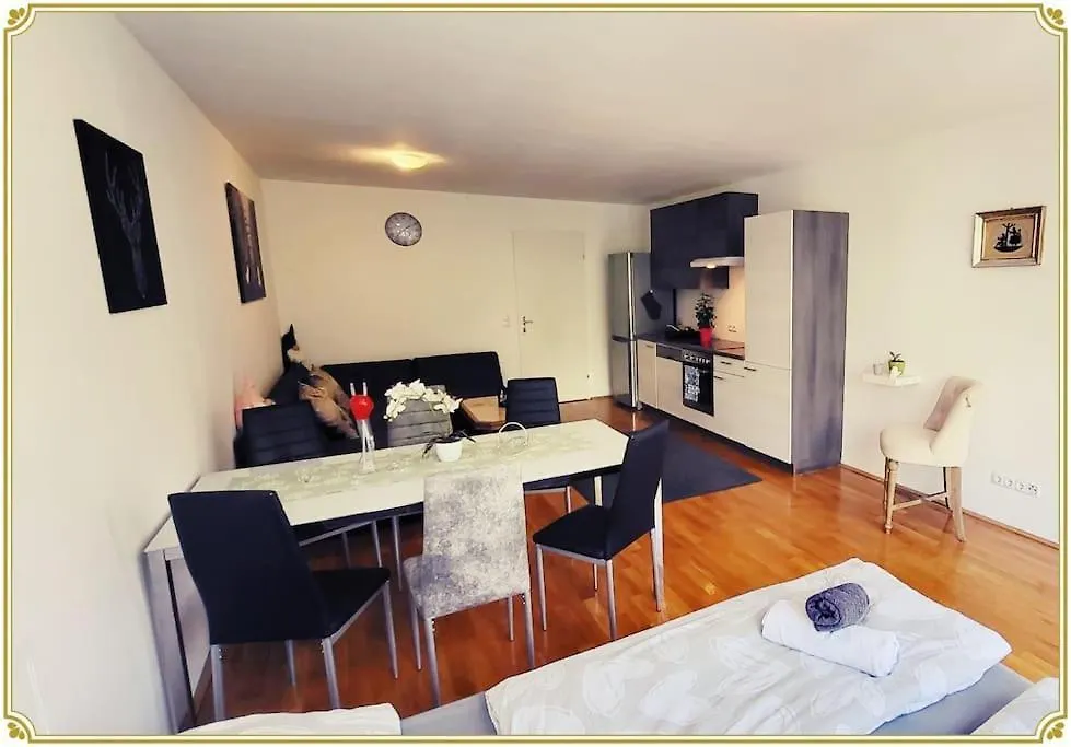 Sunshine Vienna Apartment